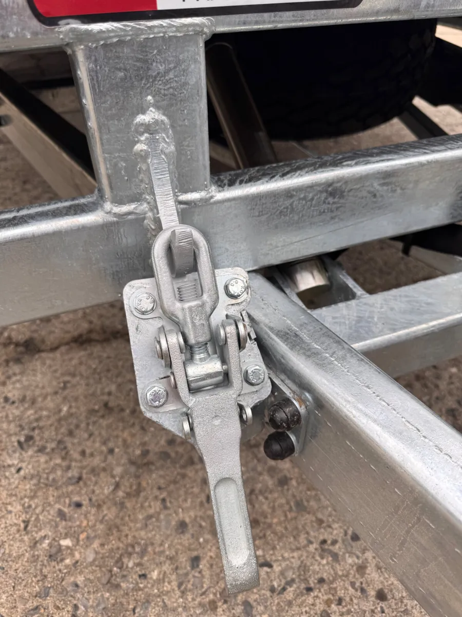 New Nugent 18x6’7 Tiltbed - Image 3