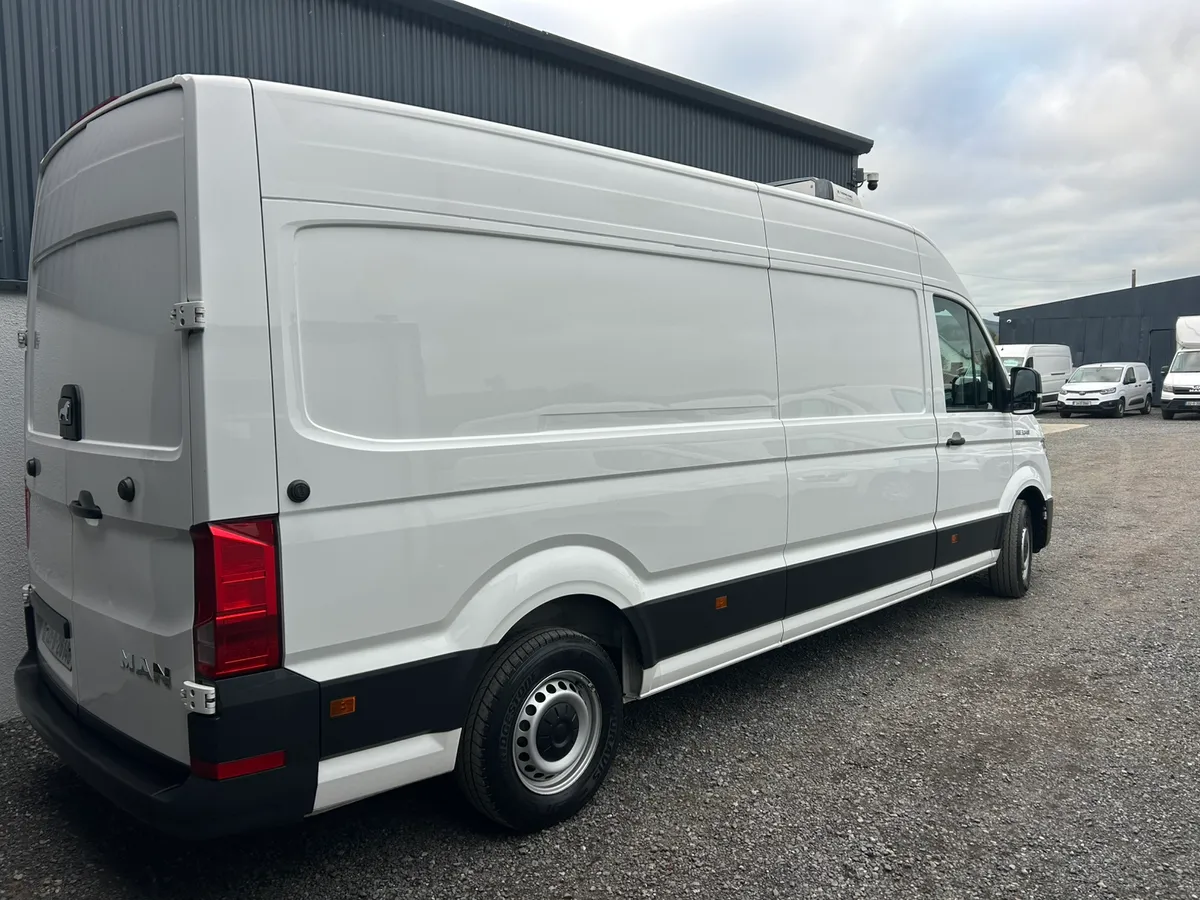 2022 Man TGE - Fridge & Freezer with 220 plug - Image 3