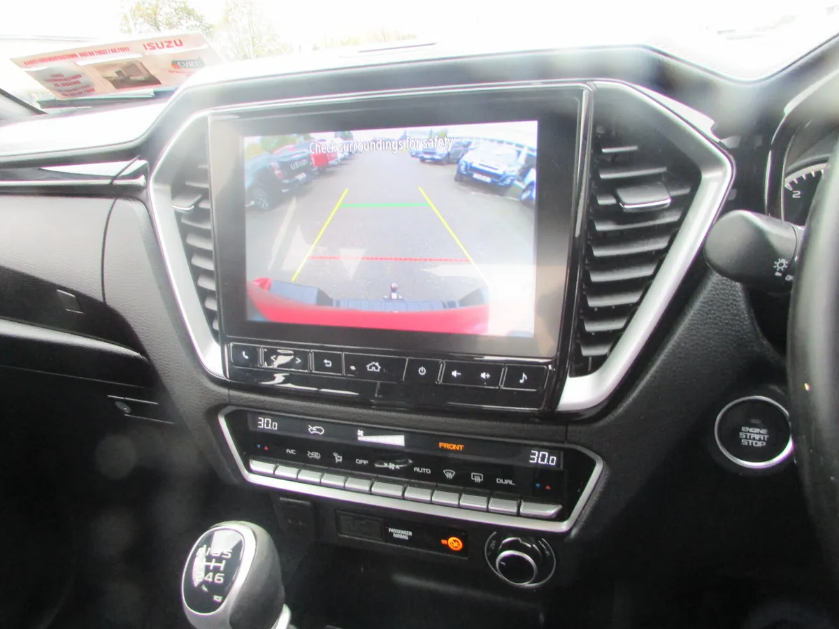Isuzu D-Max 2024 1.9tdi MANUAL - Image 3
