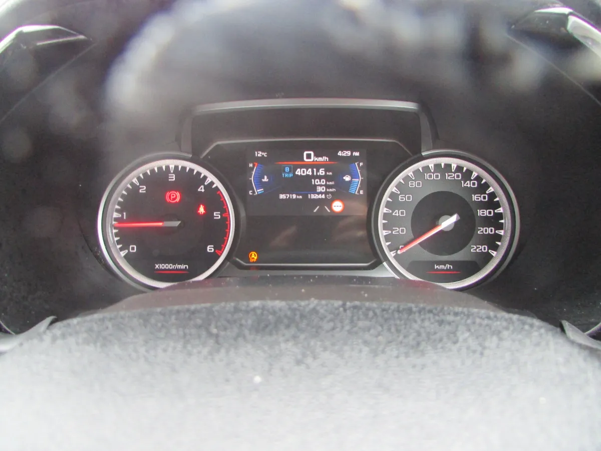 Isuzu D-Max 2024 1.9tdi MANUAL - Image 4