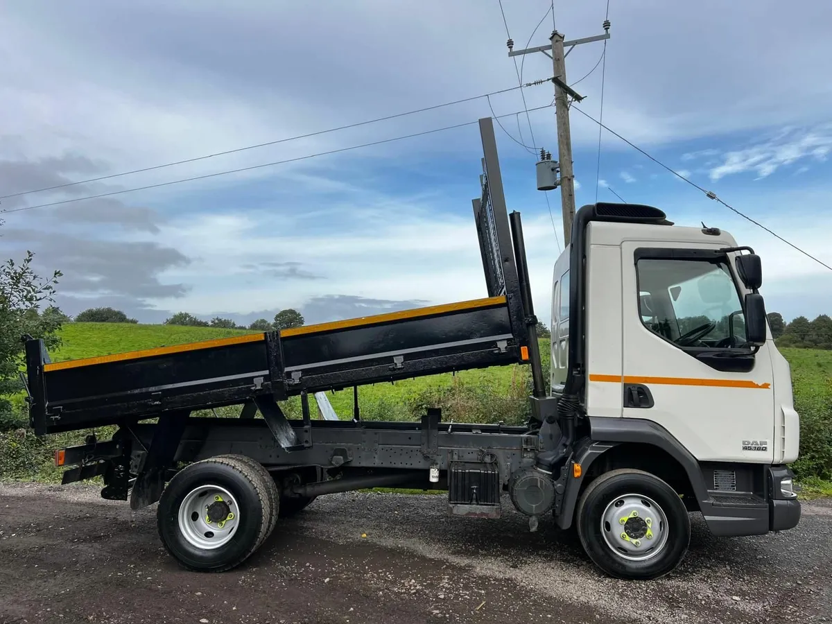 DAF– LF45 7500kg tipping lorry  2013 - Image 2
