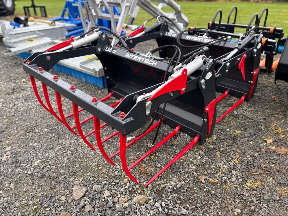 New 5FT Dung Grab - Image 1