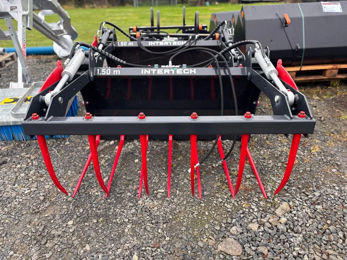 New 5FT Dung Grab - Image 2