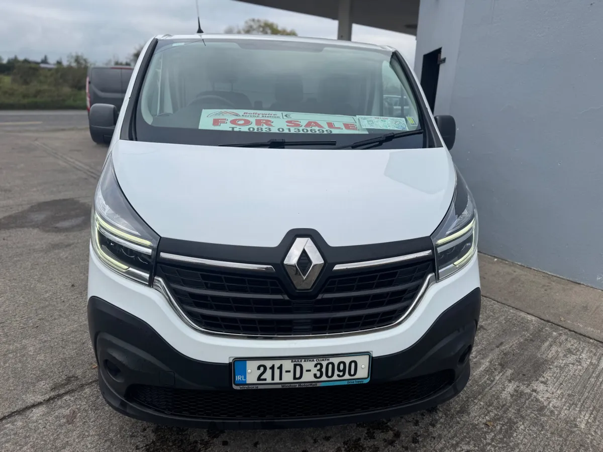 Renault Trafic 2021 - Image 2