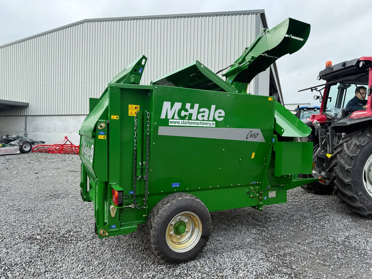 McHale C460  Silage Feeder & Straw Blower - Image 2