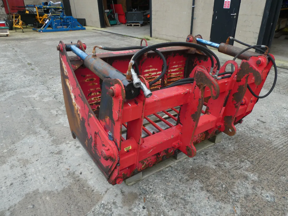Selection of Used Sheargrabs - Image 3