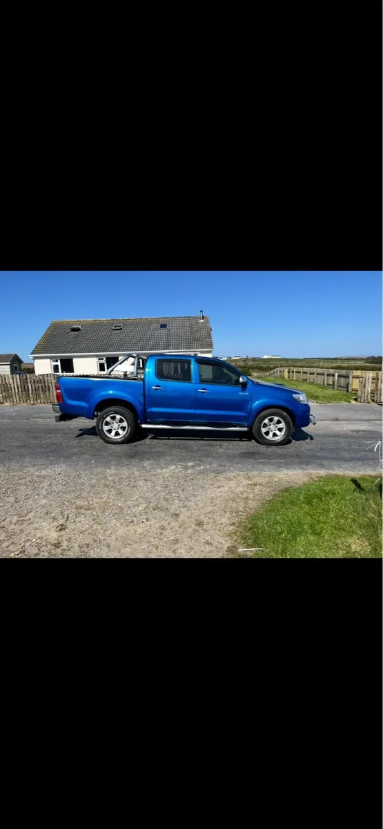 Toyota Hilux - Image 4