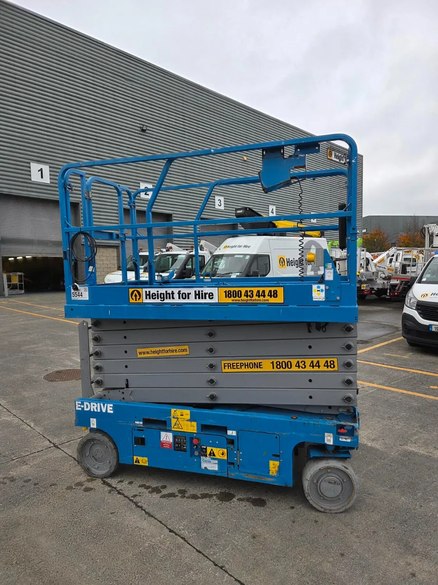 Genie GS4046 E-Drive - 14m Battery Scissor - Image 1