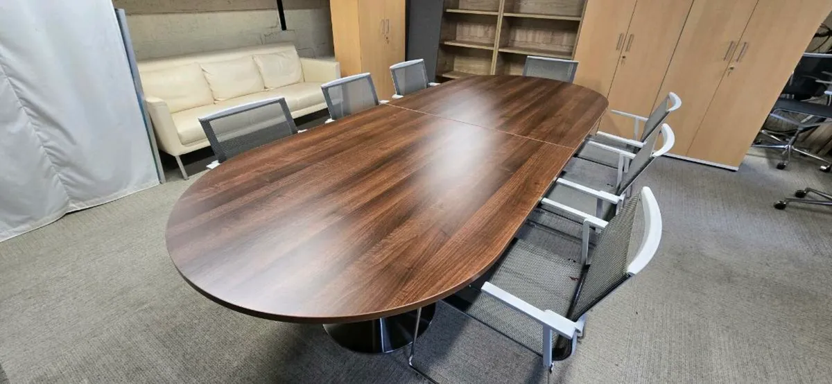 10% OFF!!! Meeting table and chairs - Image 2
