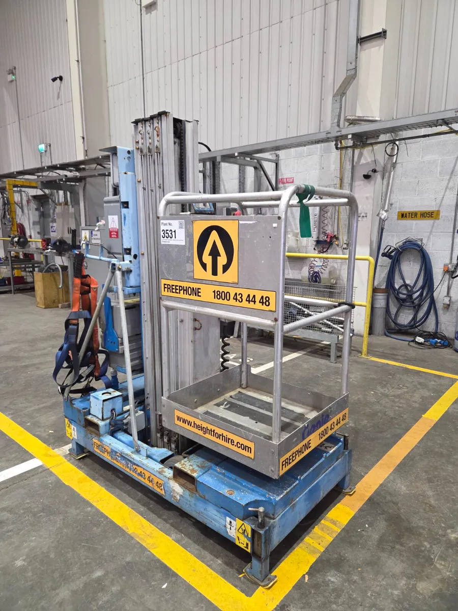 Genie IWP20DC - 8m Push Around Lift - Image 1