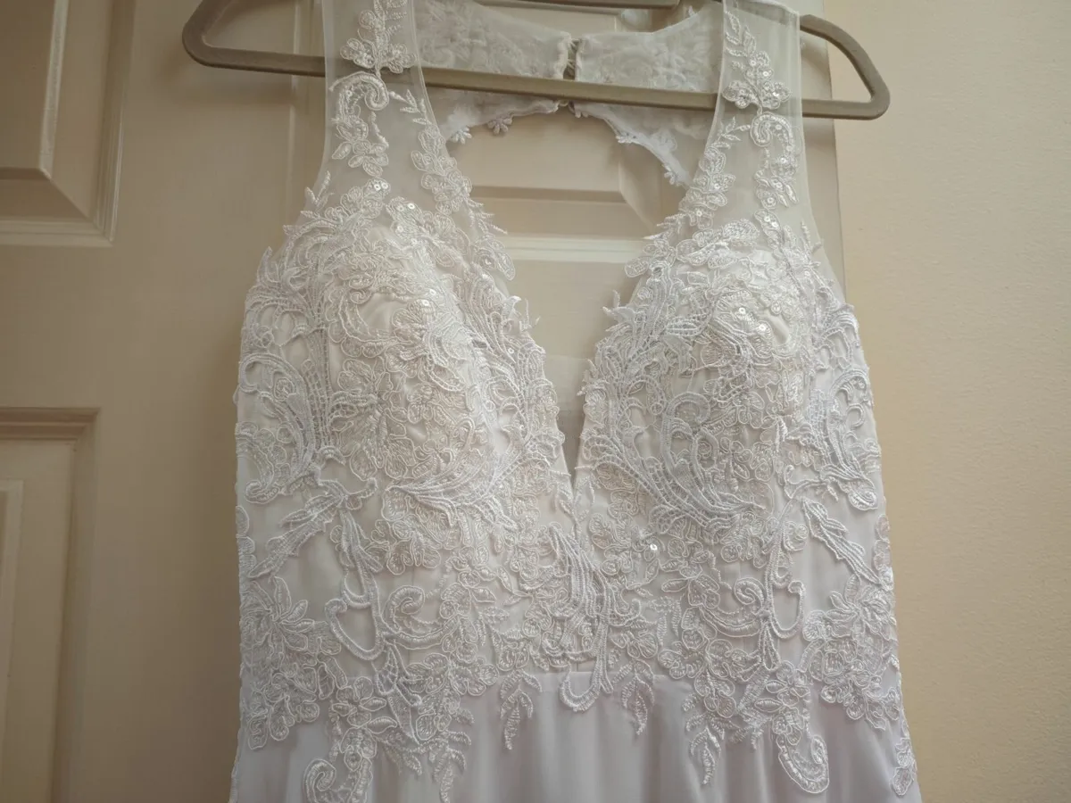 Wedding dress - Image 4