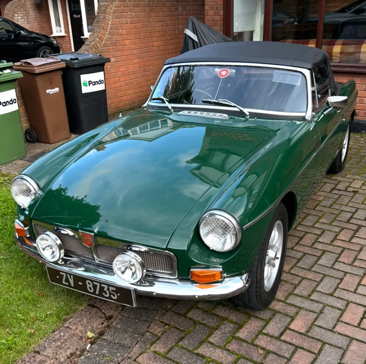 MG MGB ROADSTER CHROME BUMPER - Image 1