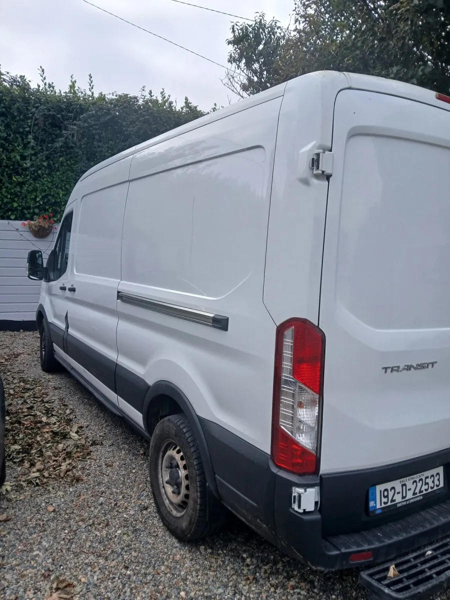 Ford Transit 2019 - Image 2
