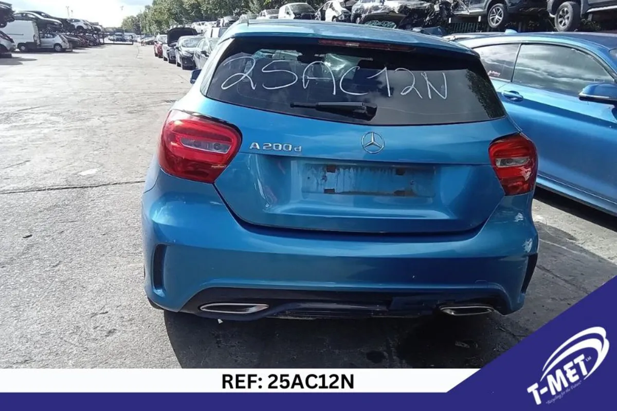 2016 MERCEDES A-CLASS BREAKING FOR PARTS - Image 2