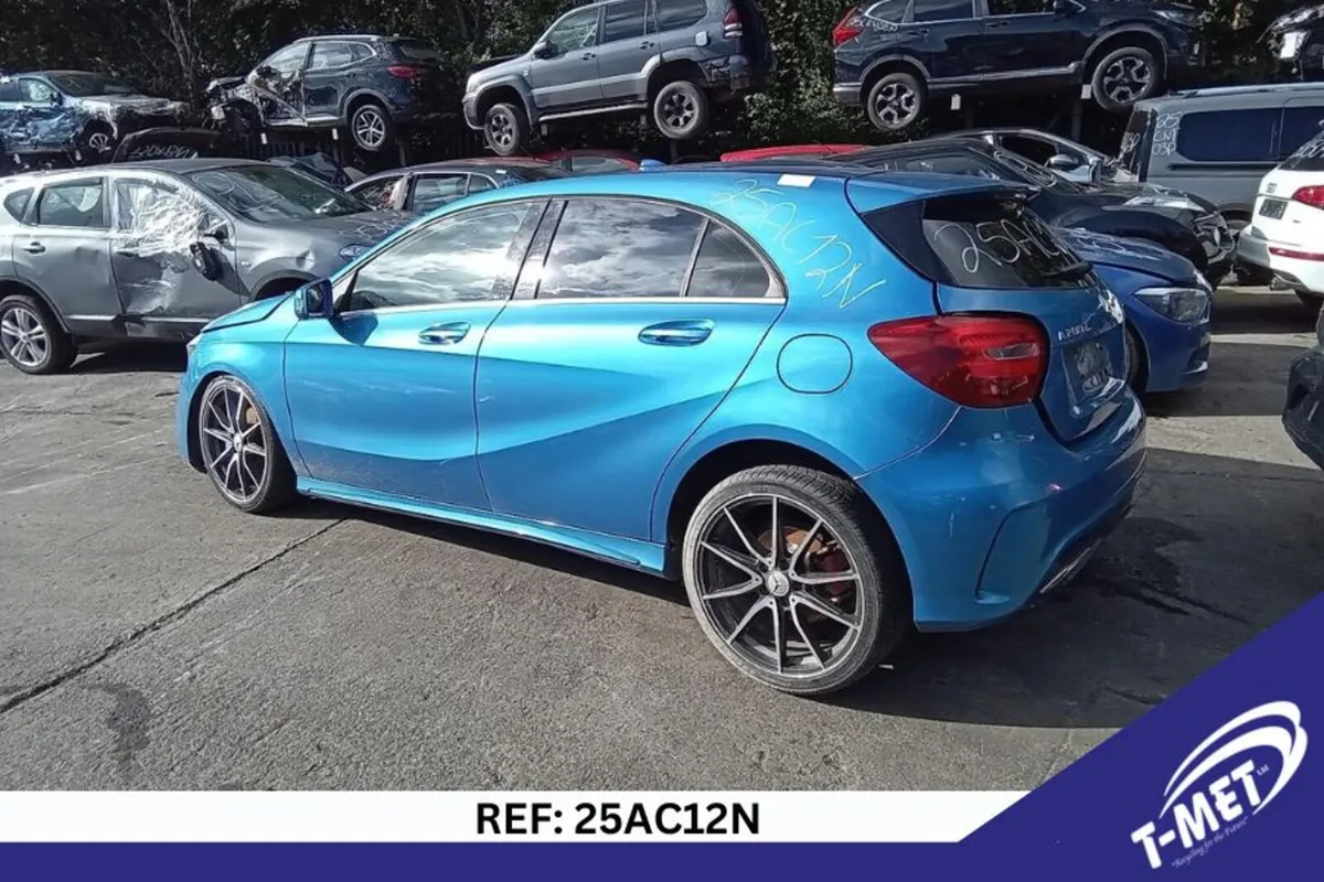 2016 MERCEDES A-CLASS BREAKING FOR PARTS - Image 1