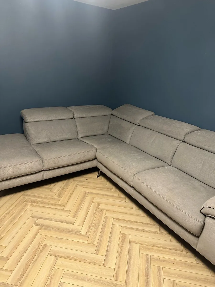 Grey corner sofa Left hand facing - Image 1
