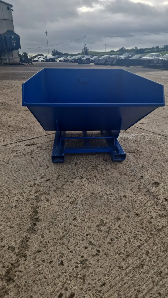 Tipping Skip - Image 2