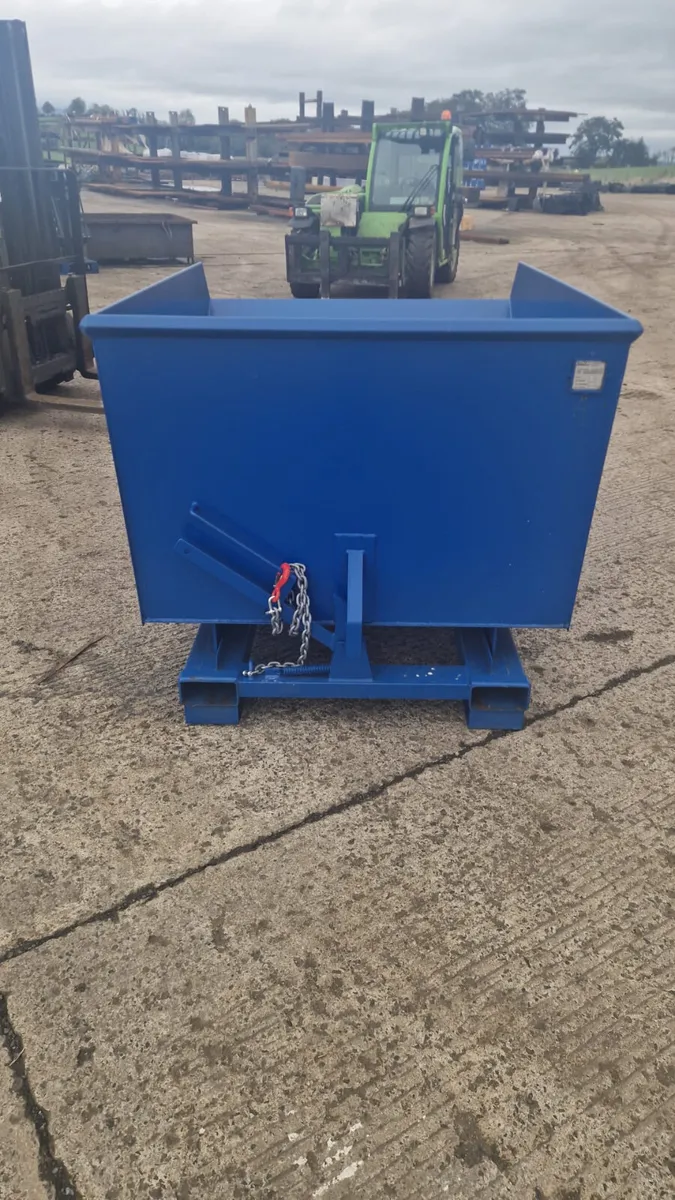 Tipping Skip - Image 4