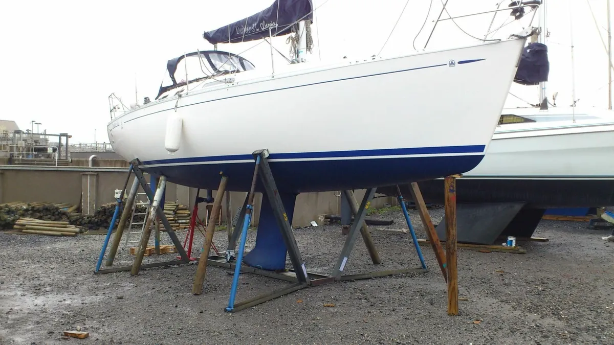 1999 Dufour 32 Classic with Volvo MD2020 19HP - Image 4