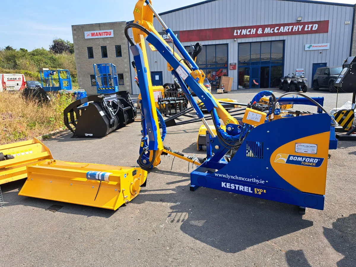 New Bomford Kestral Evo 5 hedgecutter - Image 1