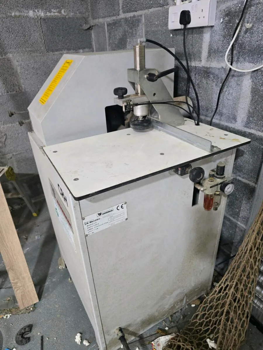 Edge rounding machine - Image 1