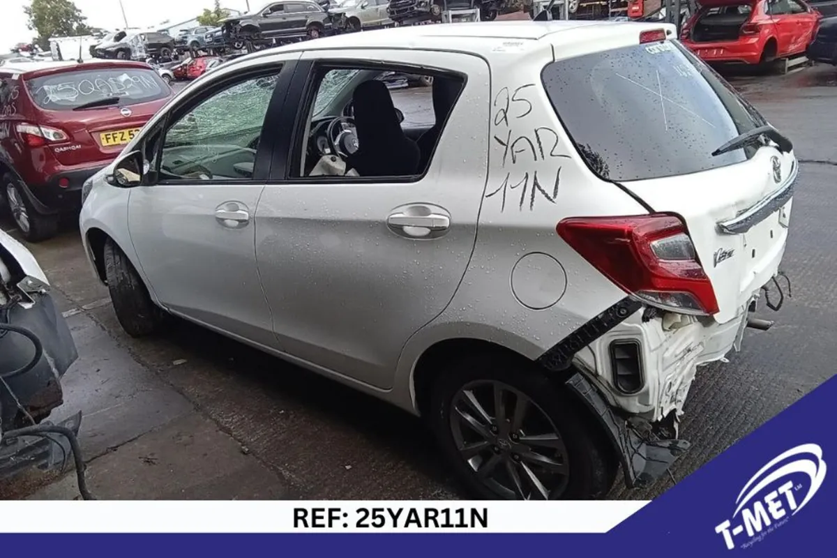 2016 TOYOTA YARIS BREAKING FOR PARTS - Image 4