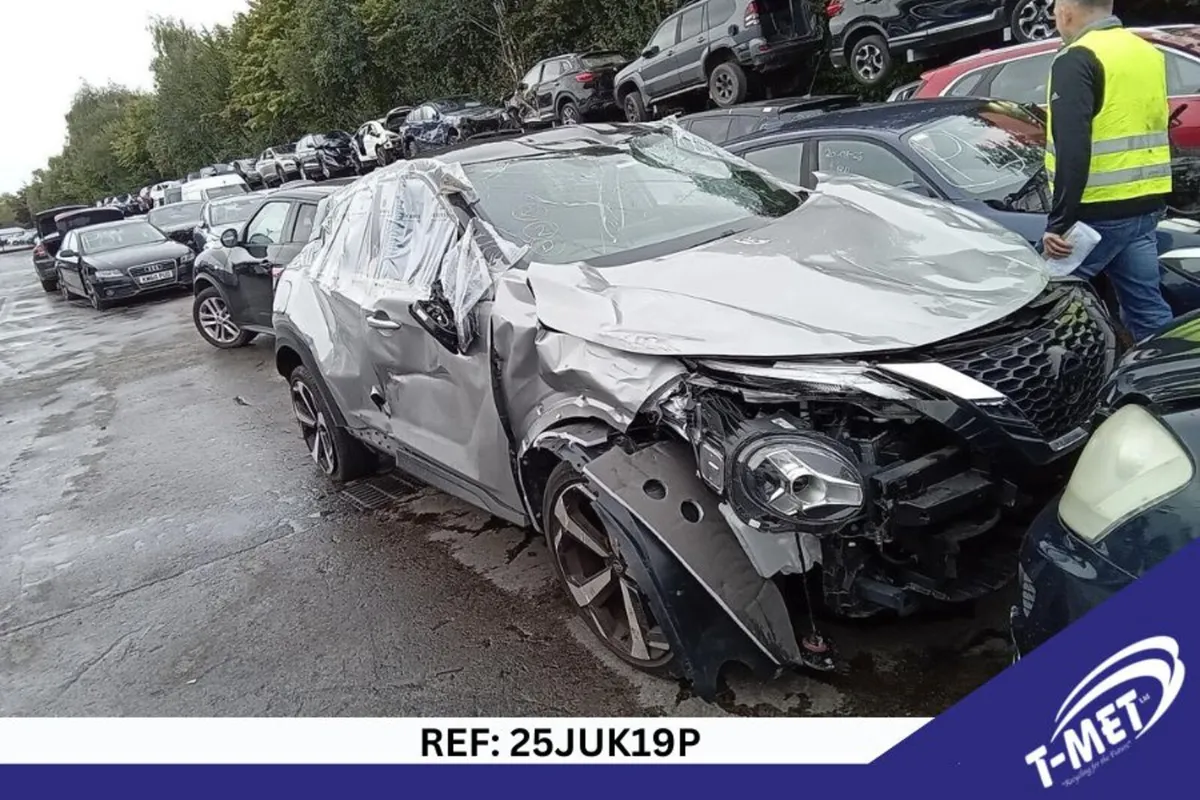 2021 NISSAN JUKE BREAKING FOR PARTS - Image 4