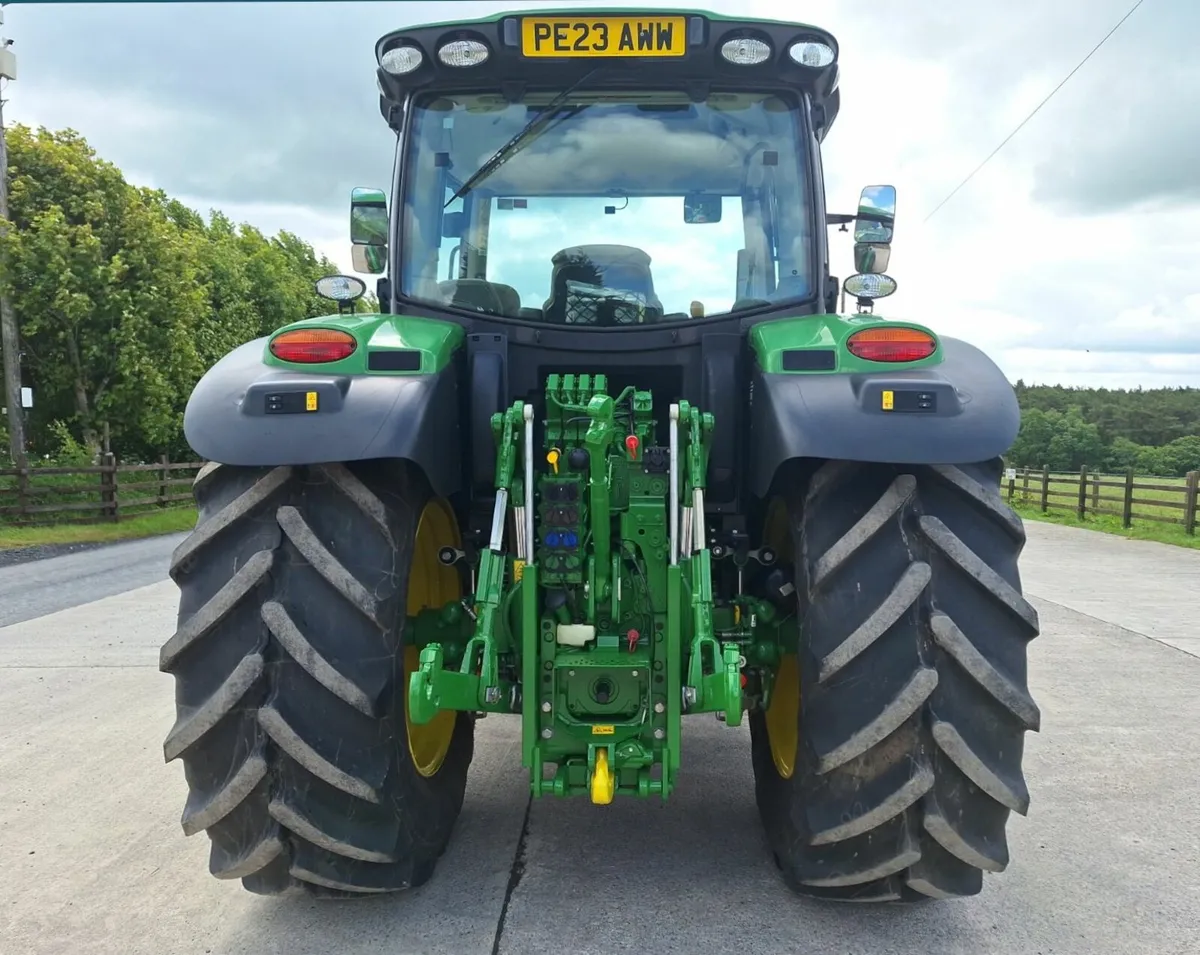 231 JOHN DEERE 6R140 **HIGH SPEC** - Image 3