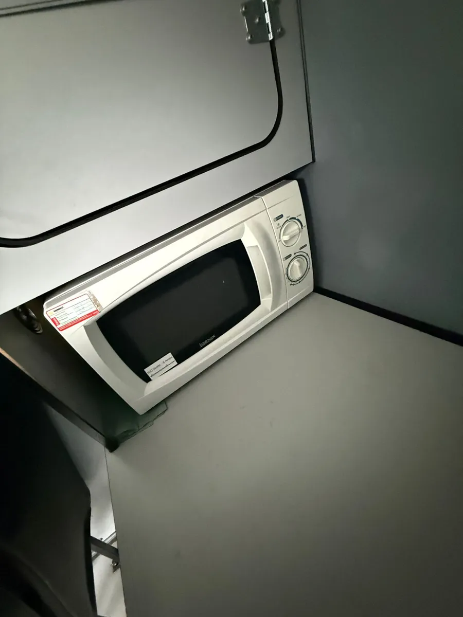 Iveco Daily Welfare Van - Image 2