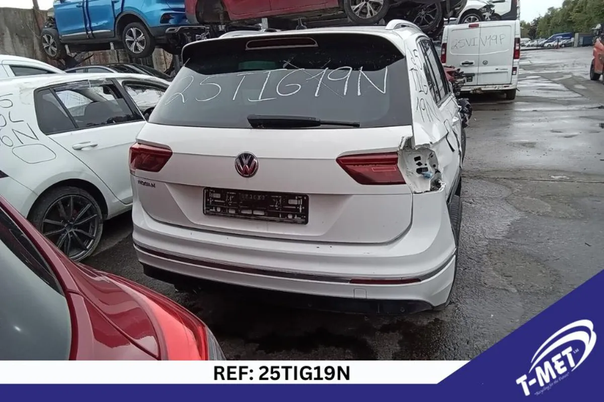 2018 VOLKSWAGEN TIGUAN BREAKING FOR PARTS - Image 3
