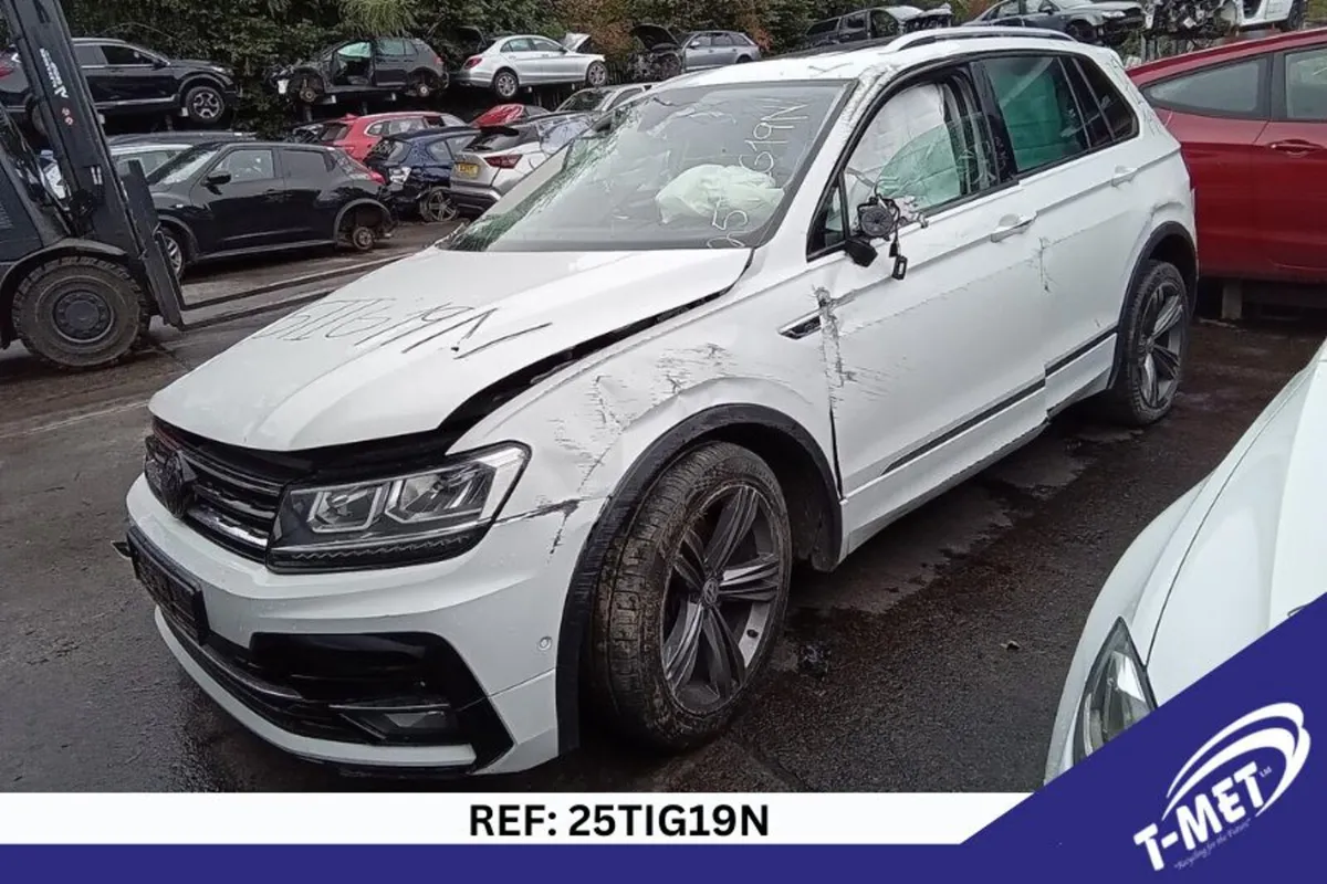 2018 VOLKSWAGEN TIGUAN BREAKING FOR PARTS - Image 1