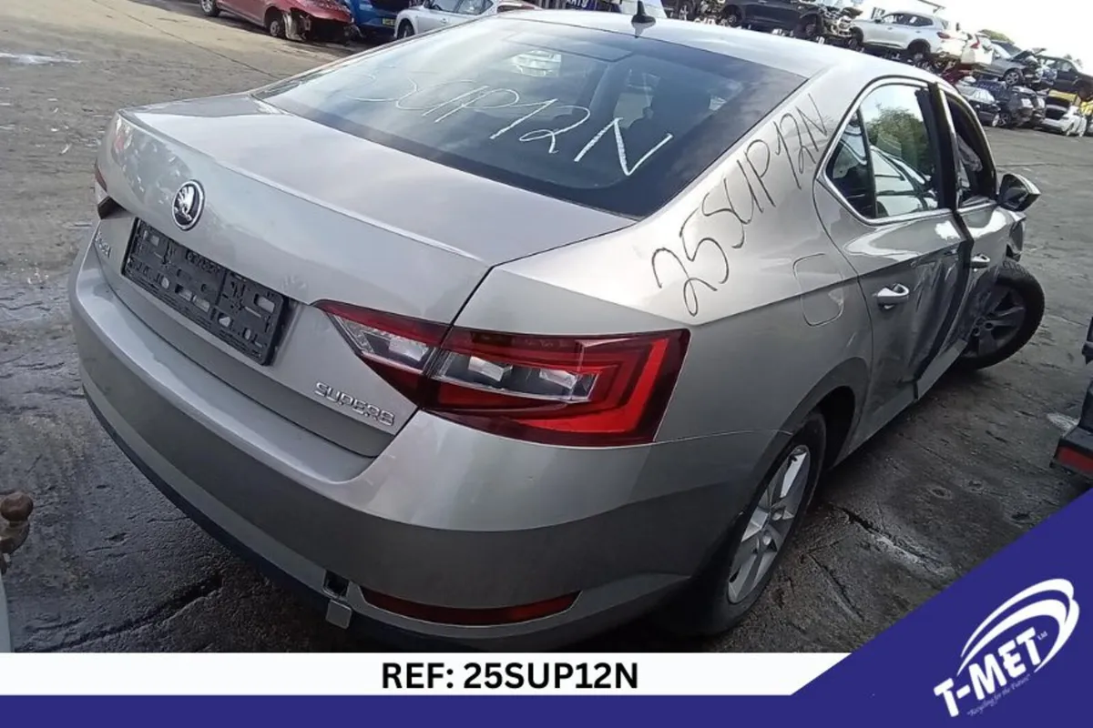 2016 SKODA SUPERB BREAKING FOR PARTS - Image 4