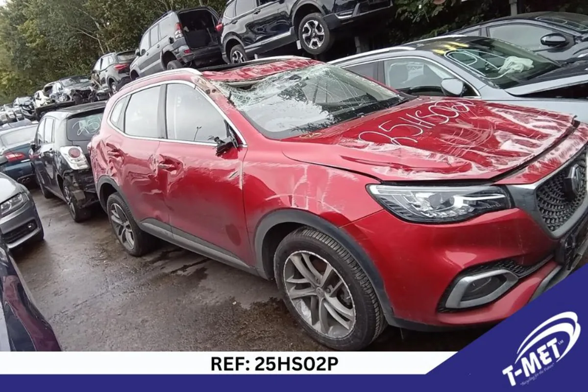 2022 MG HS BREAKING FOR PARTS - Image 1