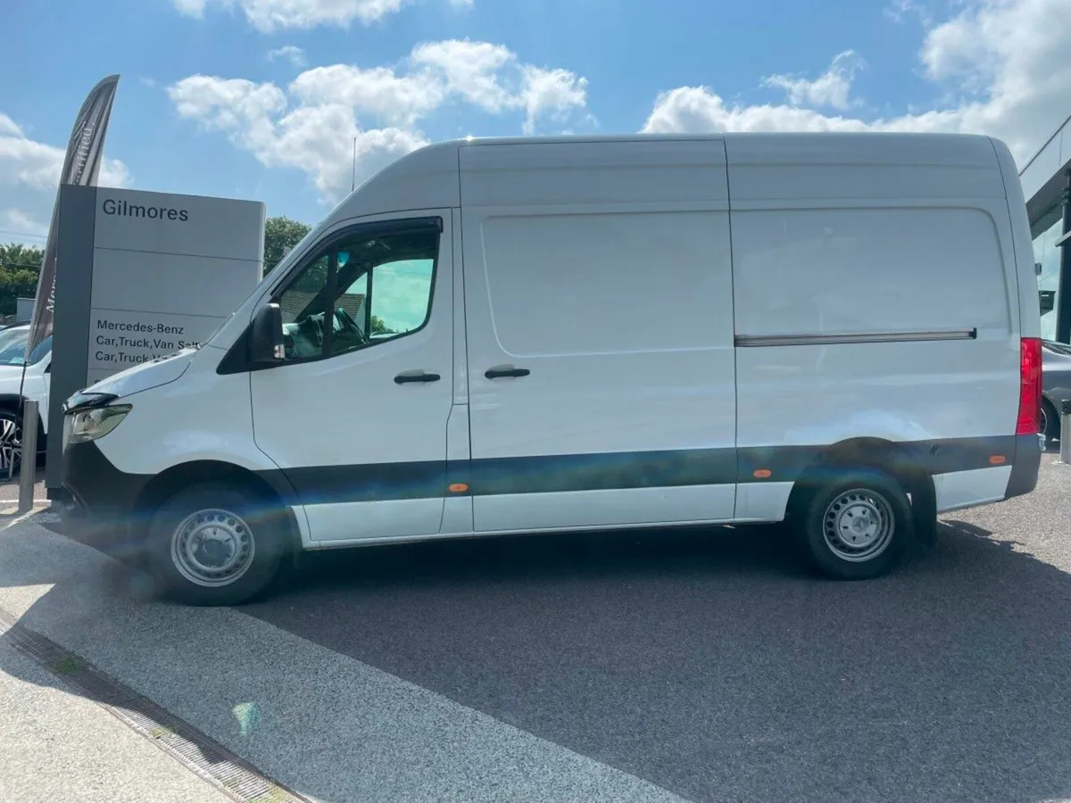 Mercedes-Benz Sprinter 317 MWB High Roof RWD - Image 2