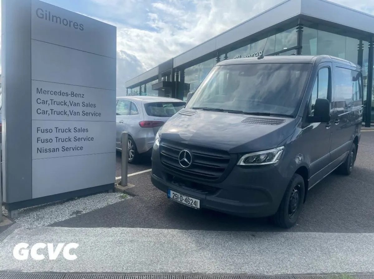 Mercedes-Benz Sprinter 211 Compact Low Roof Manual - Image 1