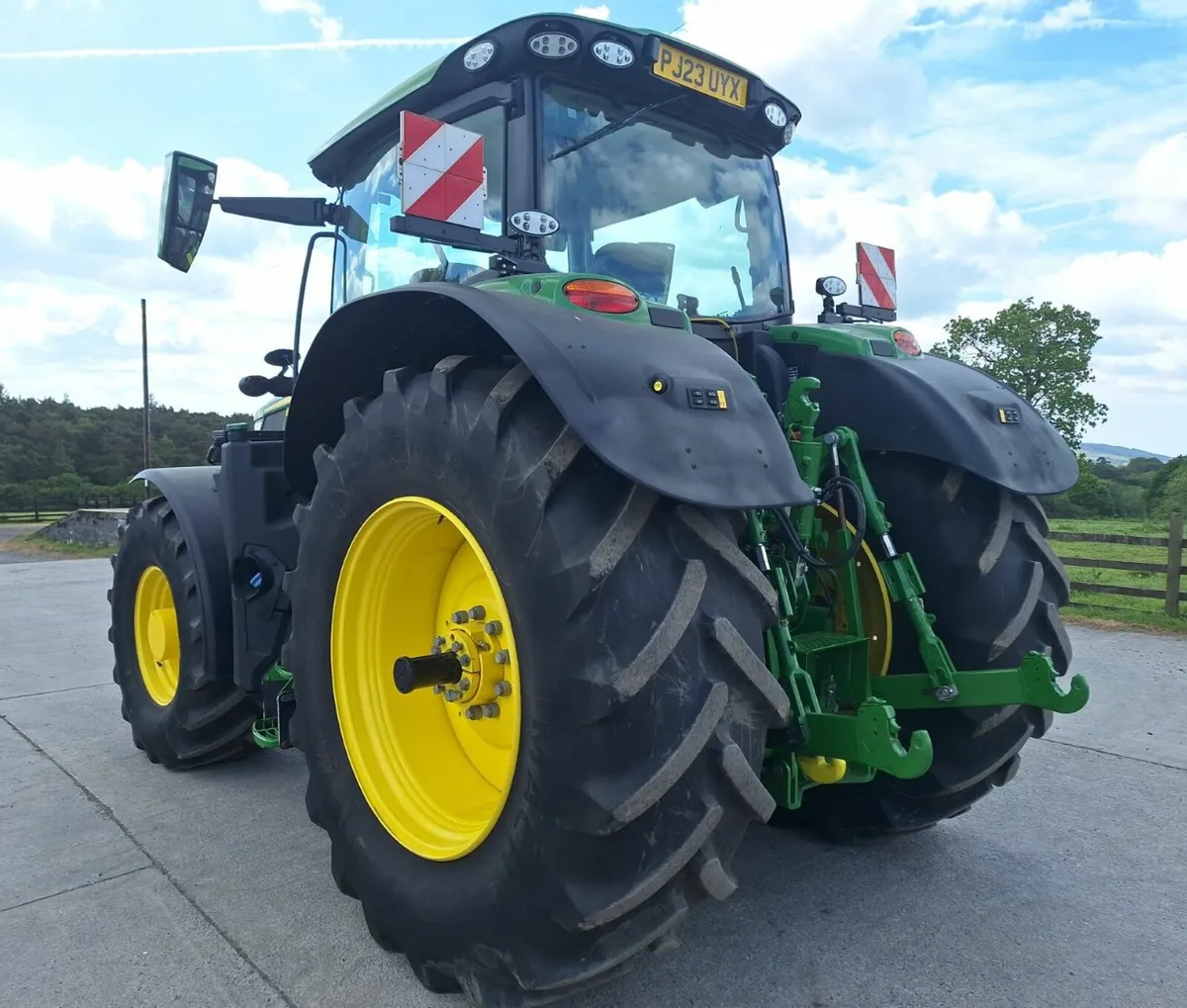 232 JOHN DEERE 6R215 ULTIMATE SPEC - Image 3