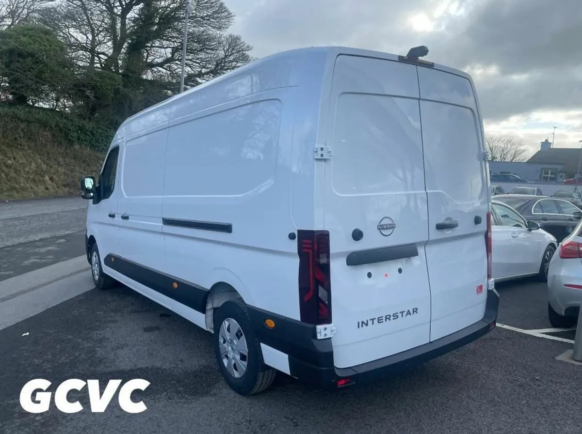 Nissan Primastar L3H2 SV Premium - Image 3