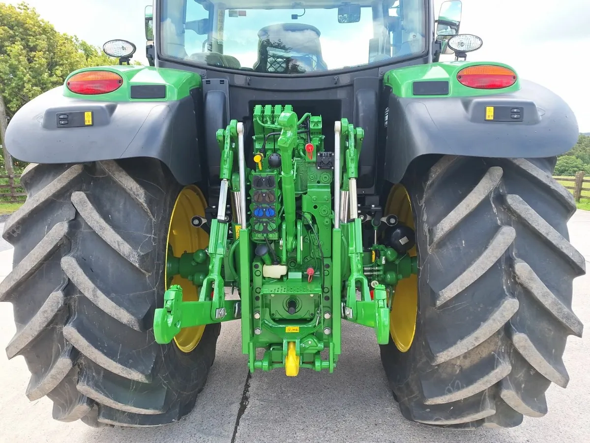 231 JOHN DEERE 6R140 **HIGH SPEC** - Image 4