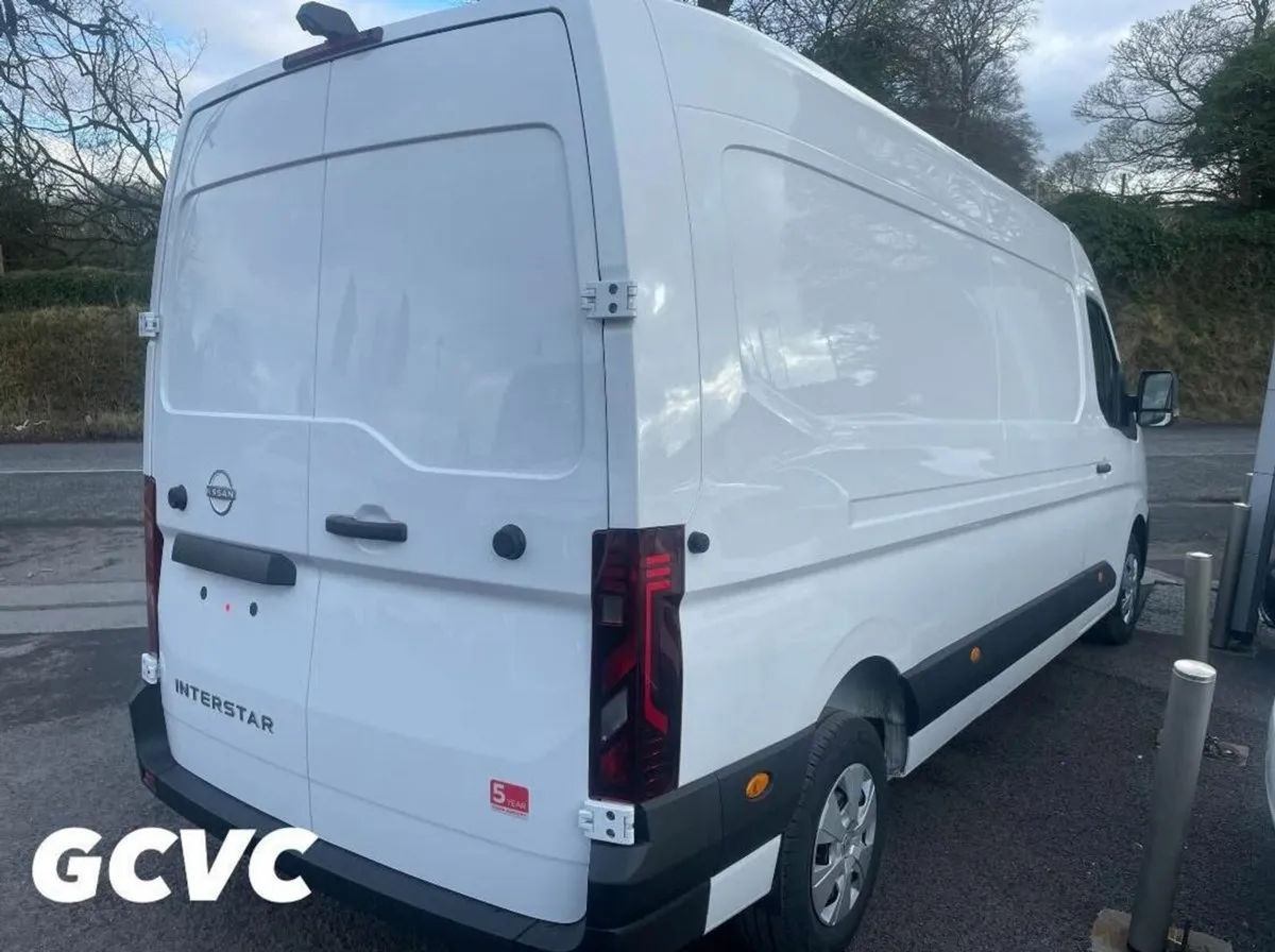 Nissan Interstar L3H2 SV Premium - Image 3