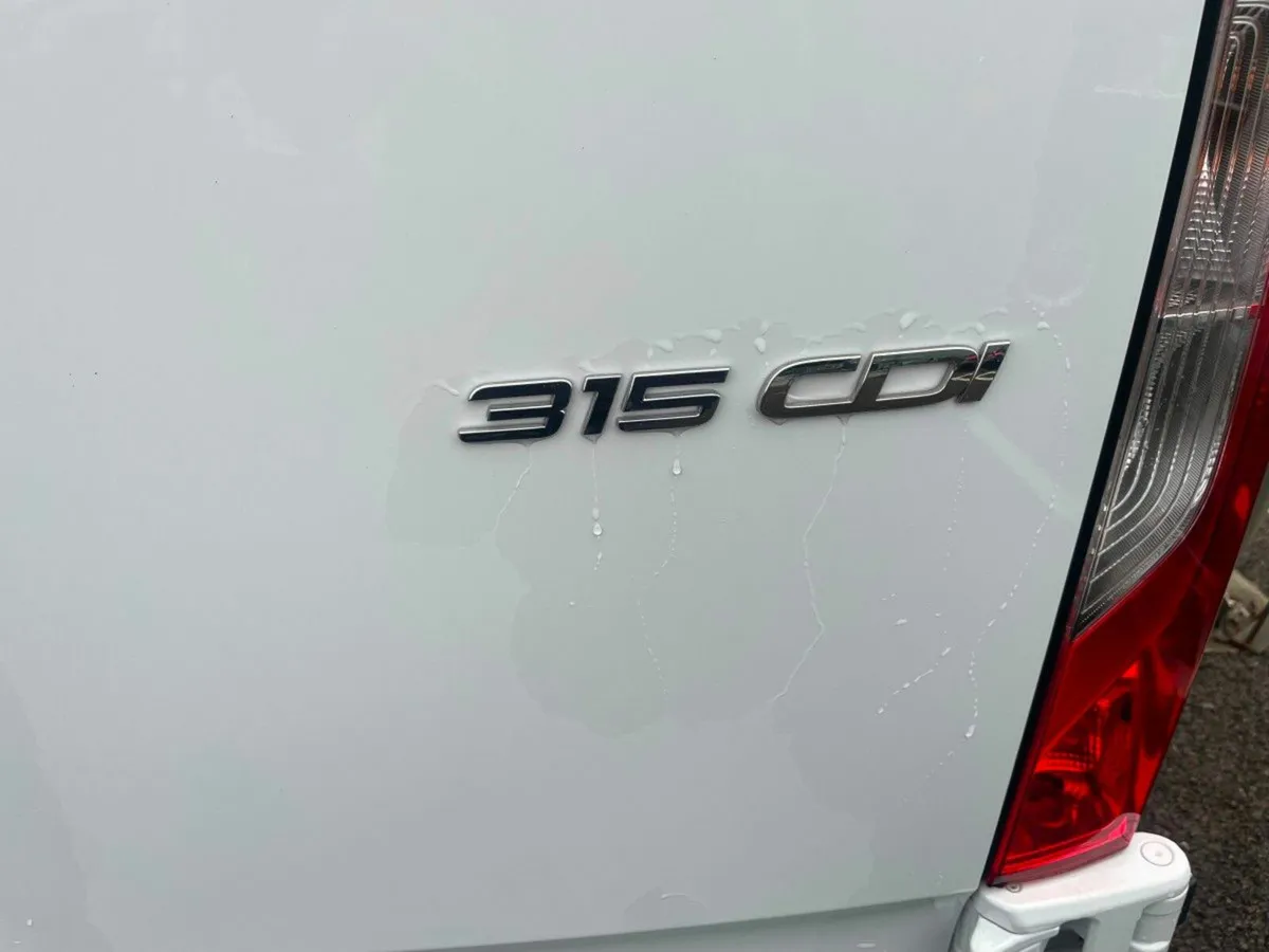 Mercedes-Benz Sprinter 315 MWB High Roof BASE - Image 2