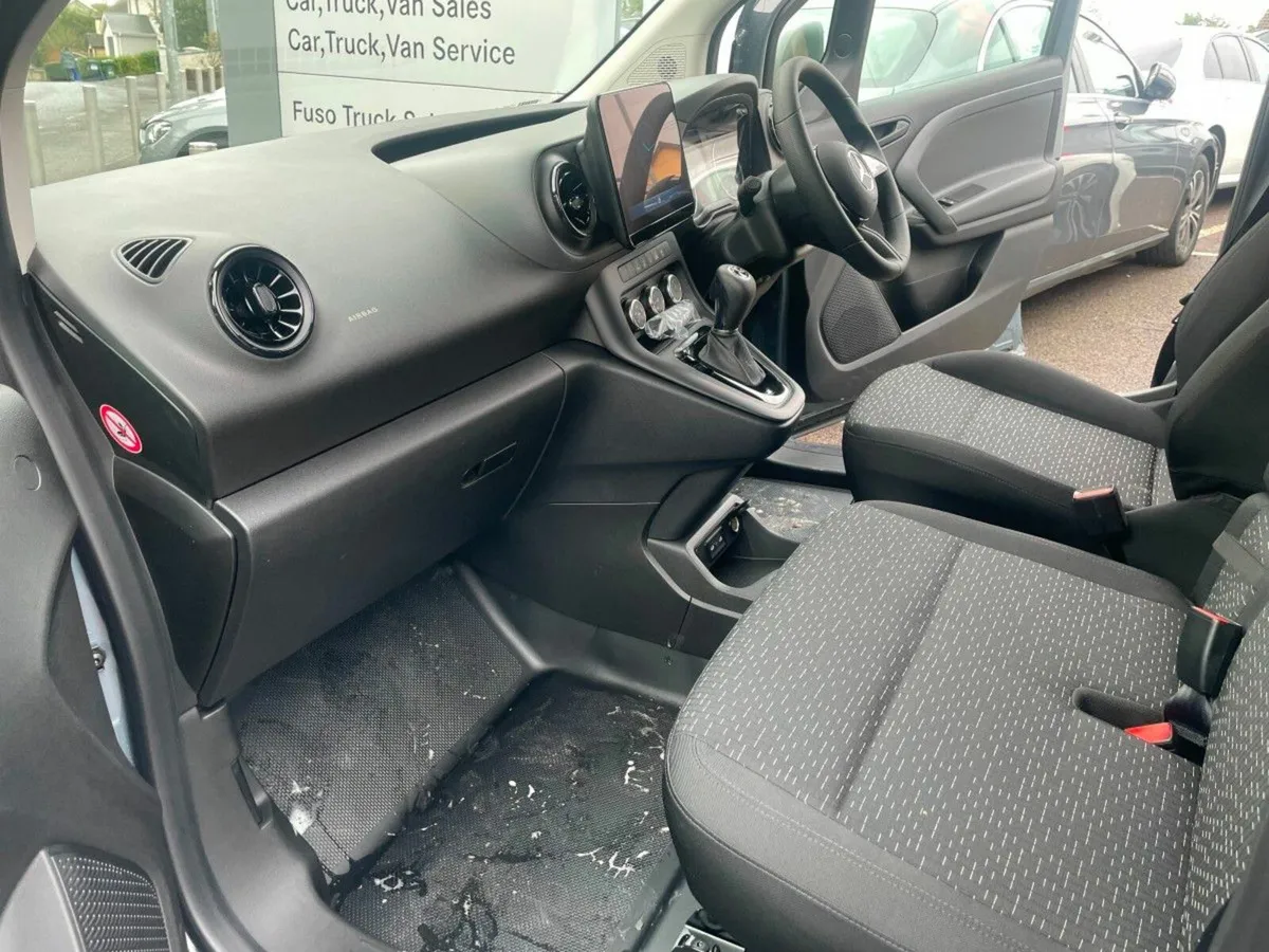 Mercedes-Benz Citan Extra Long 3 Seater PRO Automa - Image 4
