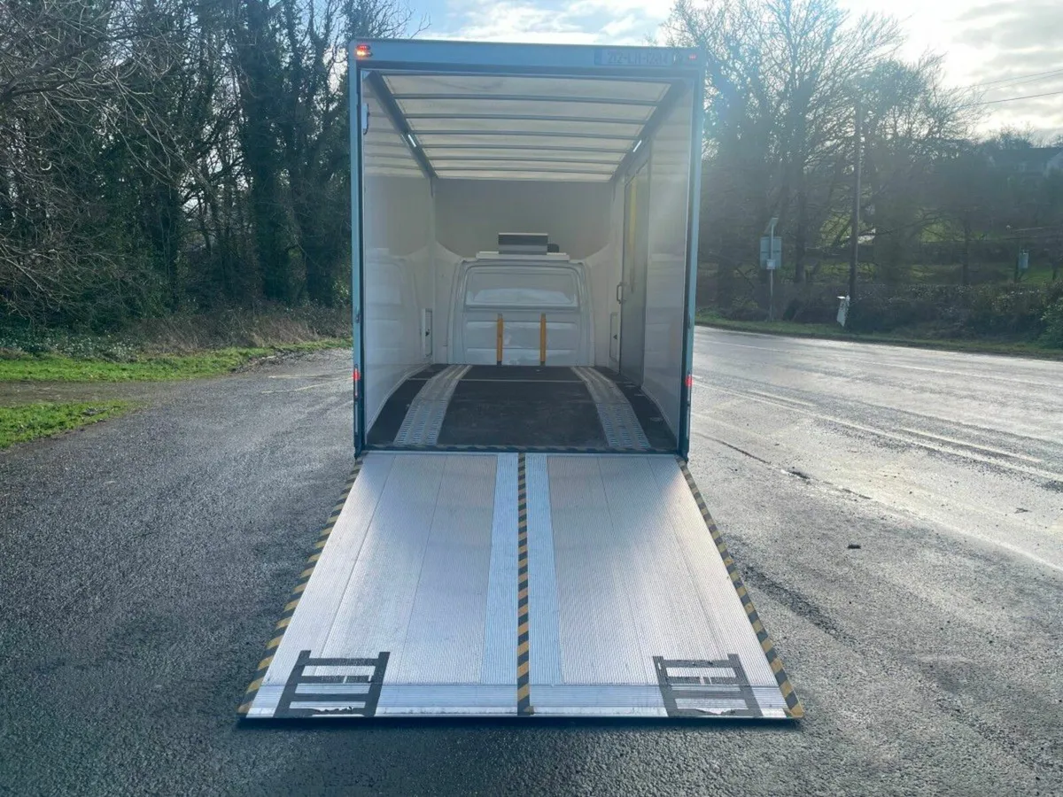 Mercedes-Benz Sprinter 514 Automatic €31950 + VAT - Image 4