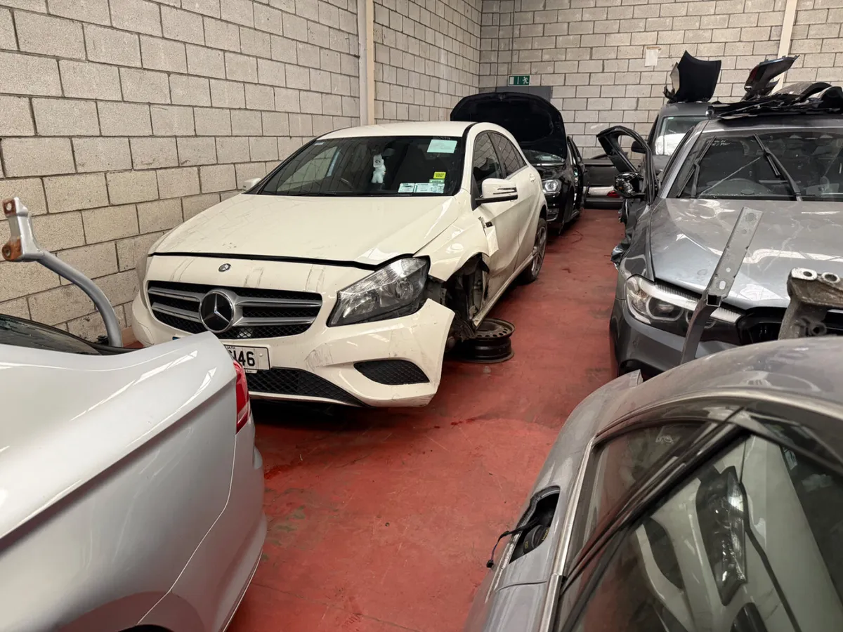 2014 MERCEDES  A180 BREAKING - Image 2
