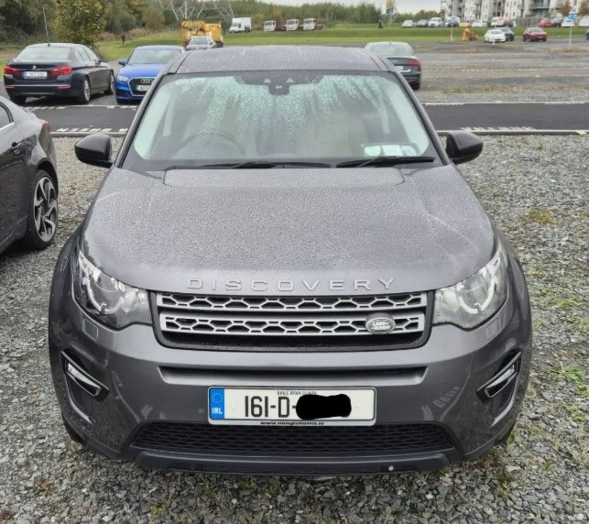 2016 Land Rover Discovery,  New Eng. with Warranty - Image 2