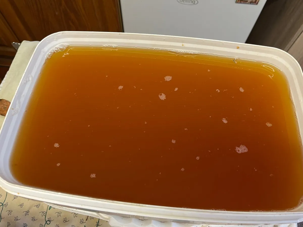 Organic Apple Juice, vinegar, apples - Image 2