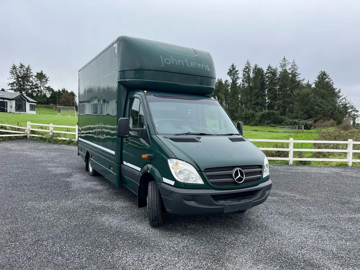 Mercedes Sprinter Box Truck - Image 1