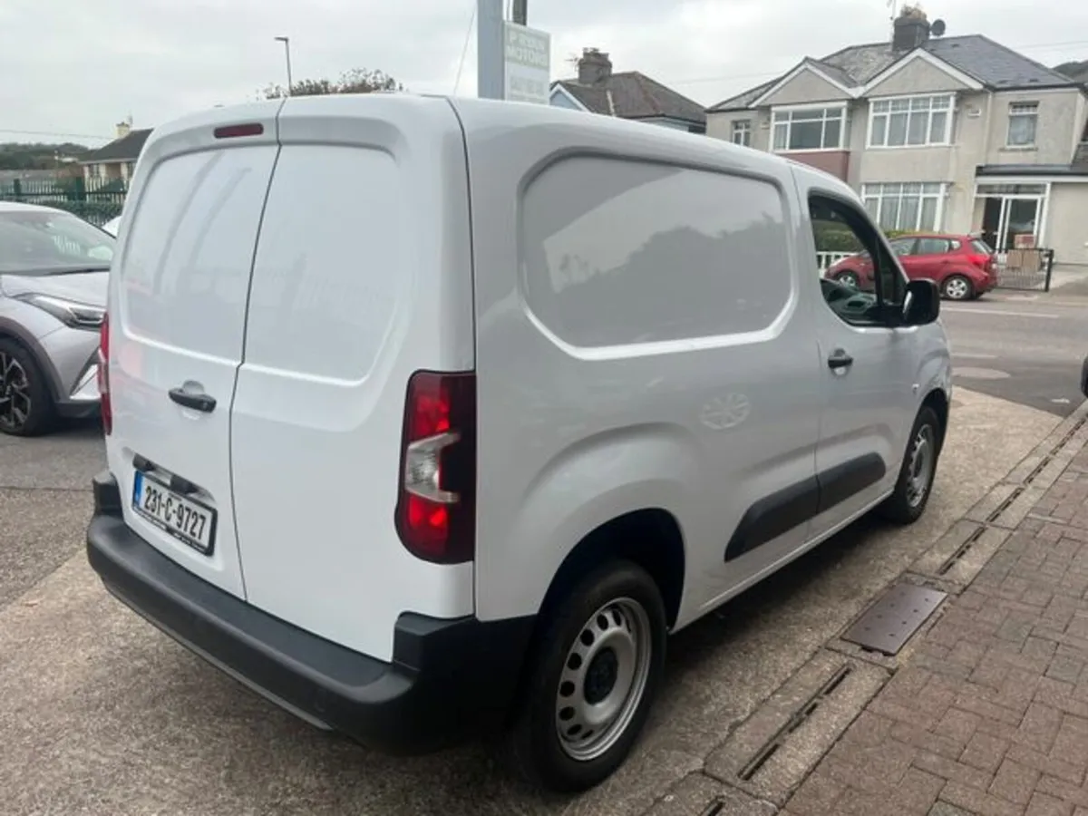 Peugeot Partner Active Plus 1.5 Blue HDI 100 4 - Image 3