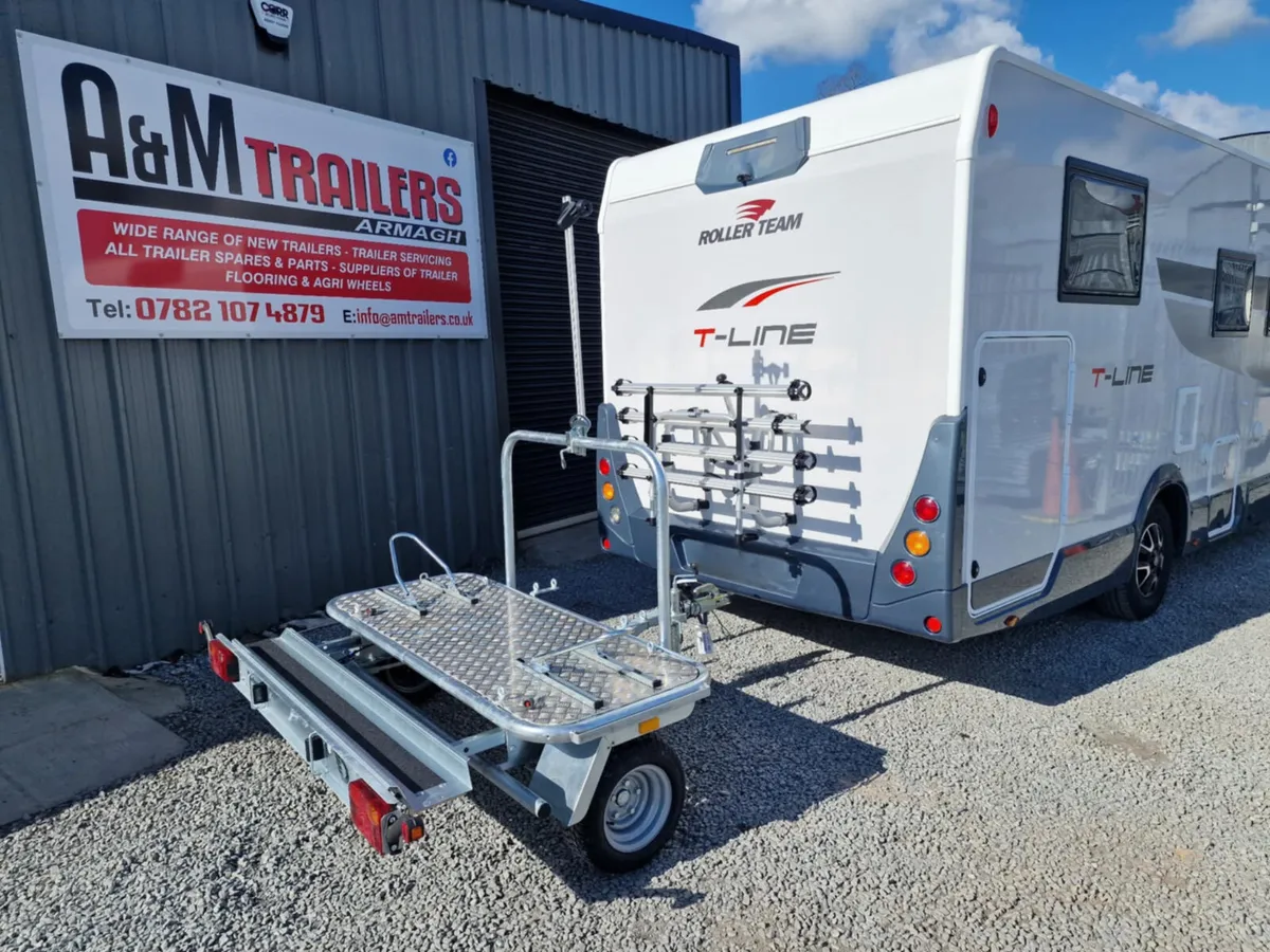 Debon compact motorcycle trailer - Image 1