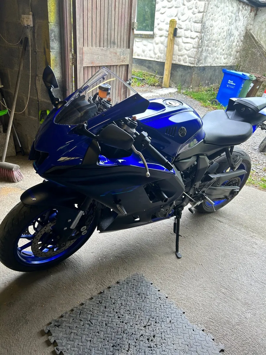 YAMAHA R7 2022 - Image 3
