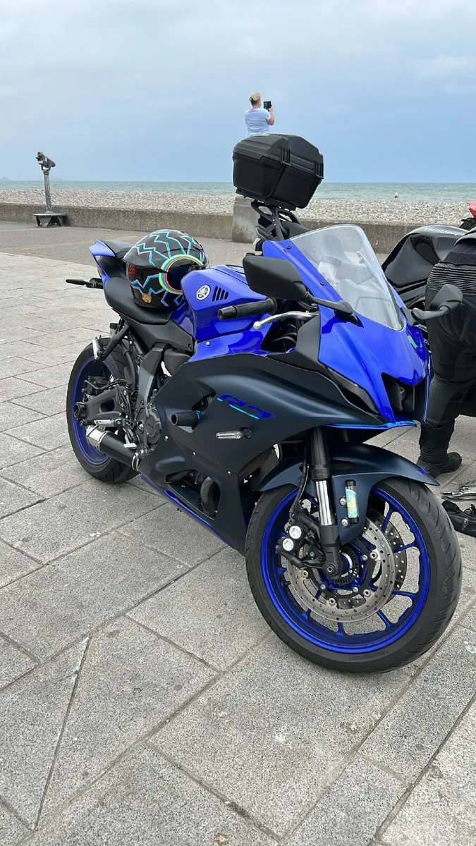 YAMAHA R7 2022 - Image 2